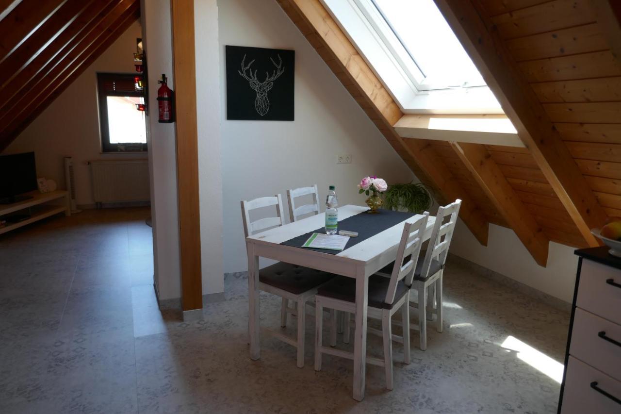 Moderne 2 Zi. - FeWo Weinbergliebe am Tuniberg zwischen Freiburg und Breisach / Frankreich Merdingen Exterior foto